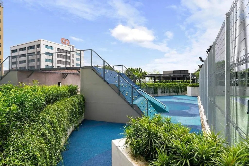 Lumi Tropicana Netflix Cityview Balcony Muji 6Pax Petaling Jaya Apartament