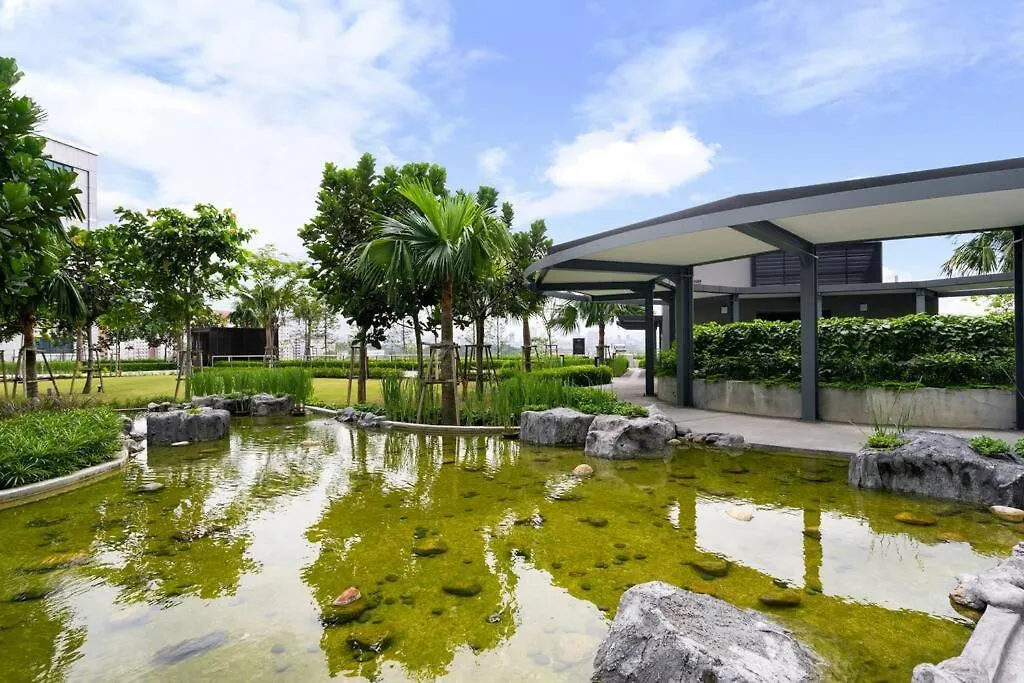 Lumi Tropicana Netflix Cityview Balcony Muji 6Pax Petaling Jaya Apartament