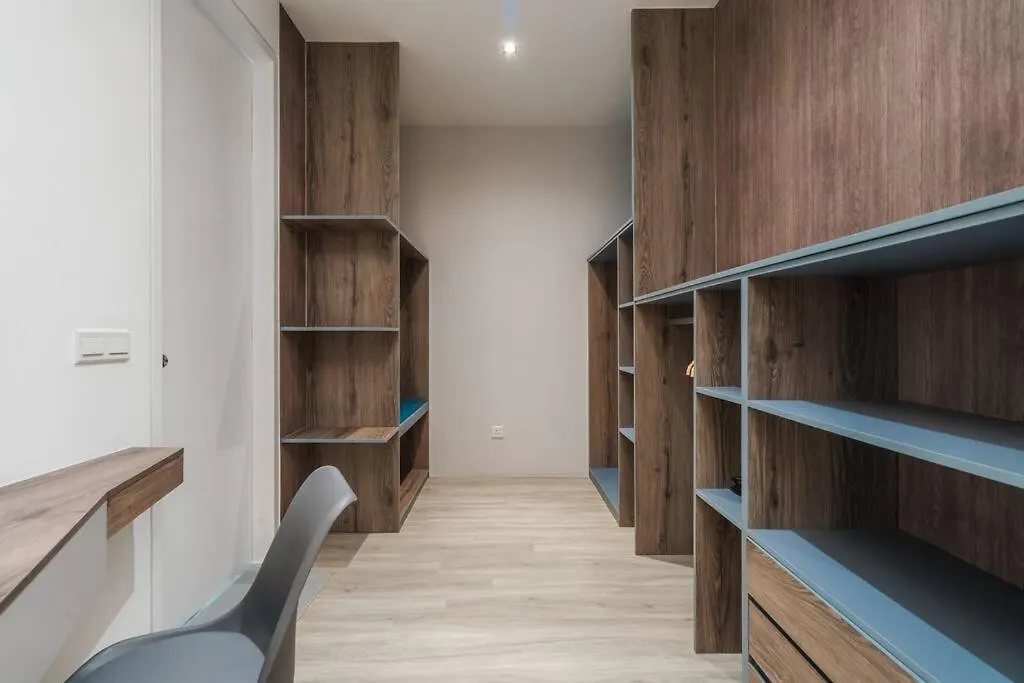 Lumi Tropicana Netflix Cityview Balcony Muji 6Pax Petaling Jaya 0*,