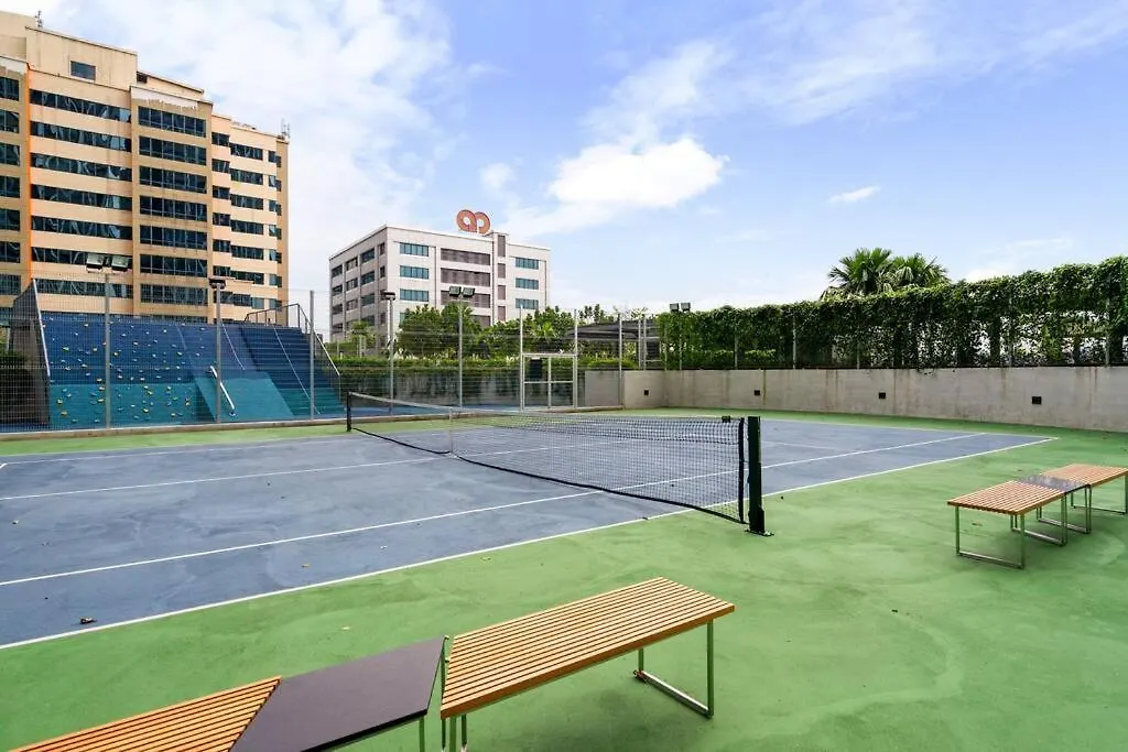 Lumi Tropicana Netflix Cityview Balcony Muji 6Pax Petaling Jaya Apartament