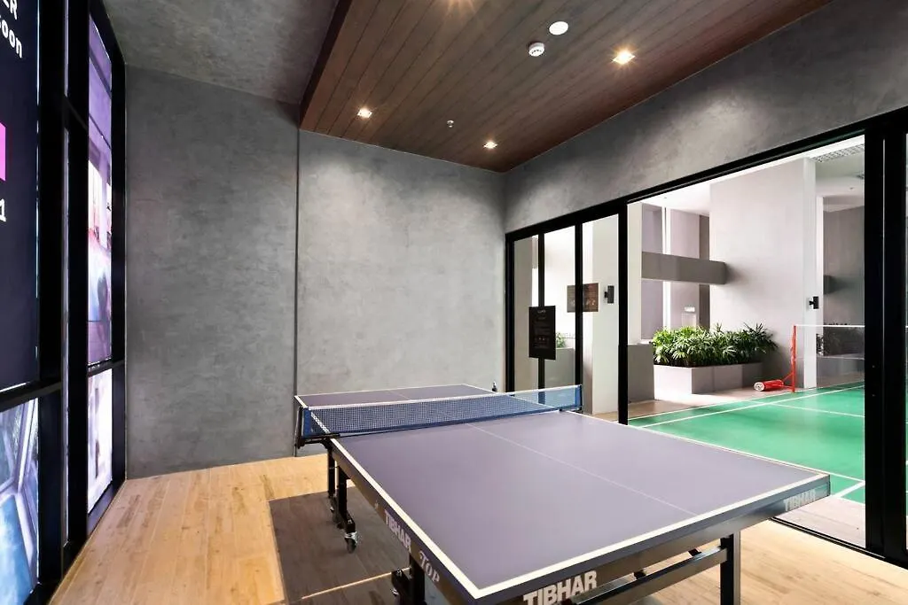 Lumi Tropicana Netflix Cityview Balcony Muji 6Pax Petaling Jaya Malezja