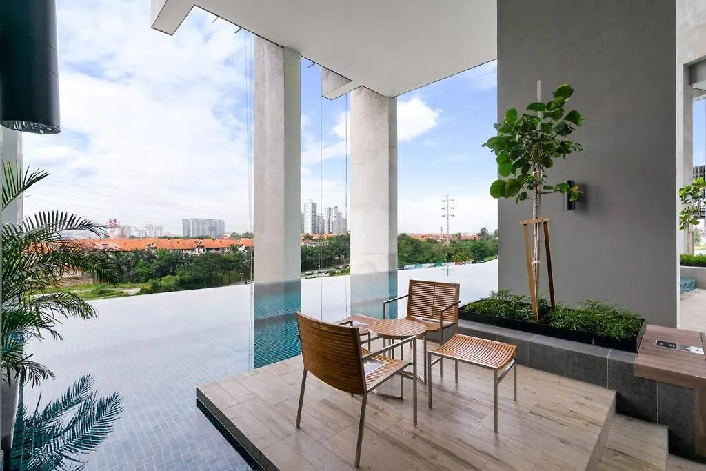 Lumi Tropicana Netflix Cityview Balcony Muji 6Pax Petaling Jaya Apartament